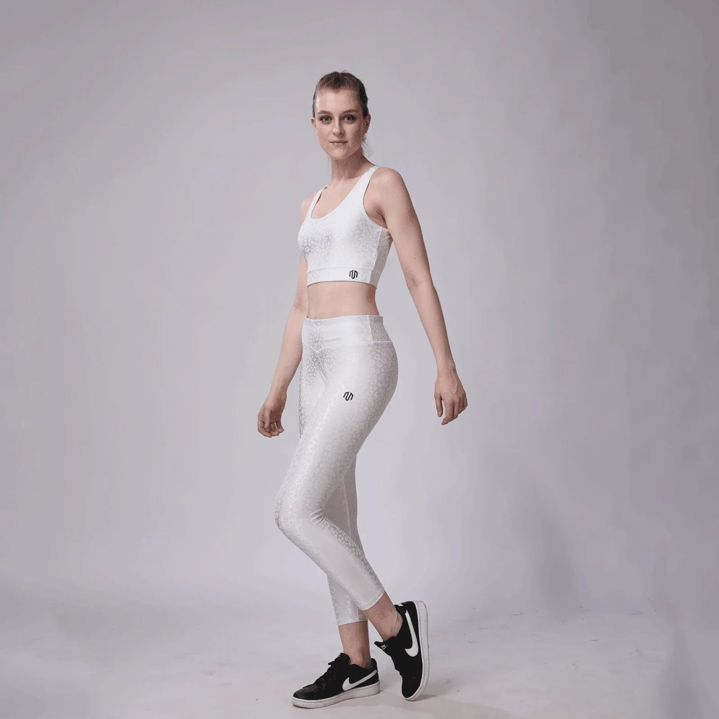 Girl’s Dynamic Leopard Anti-Moisture Special Edition Sports Bra & Tighty