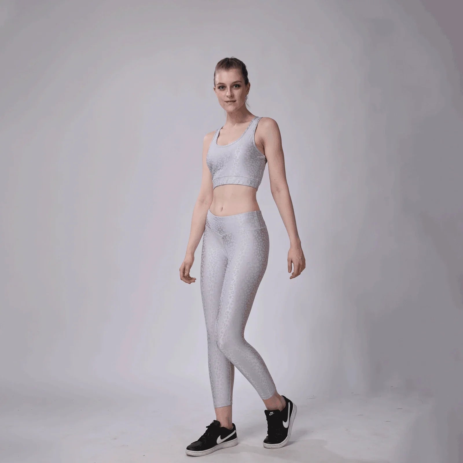 Girl’s Dynamic Leopard Anti-Moisture Special Edition Sports Bra & Tighty