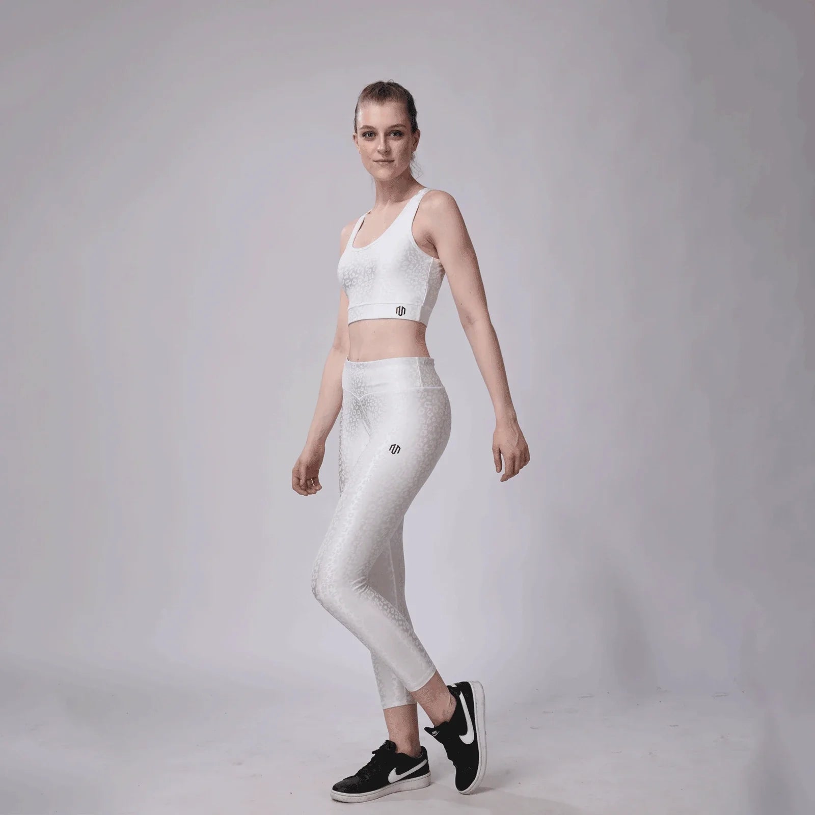 Girl’s Dynamic Leopard Anti-Moisture Special Edition Sports Bra & Tighty